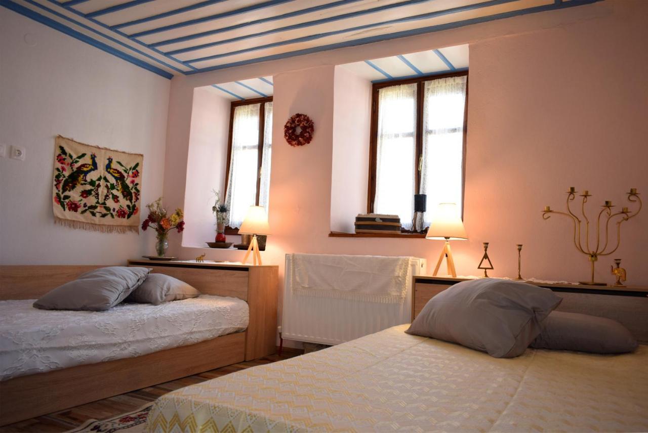 Renovated Old Manor House With Yard Villa Arnaia Luaran gambar
