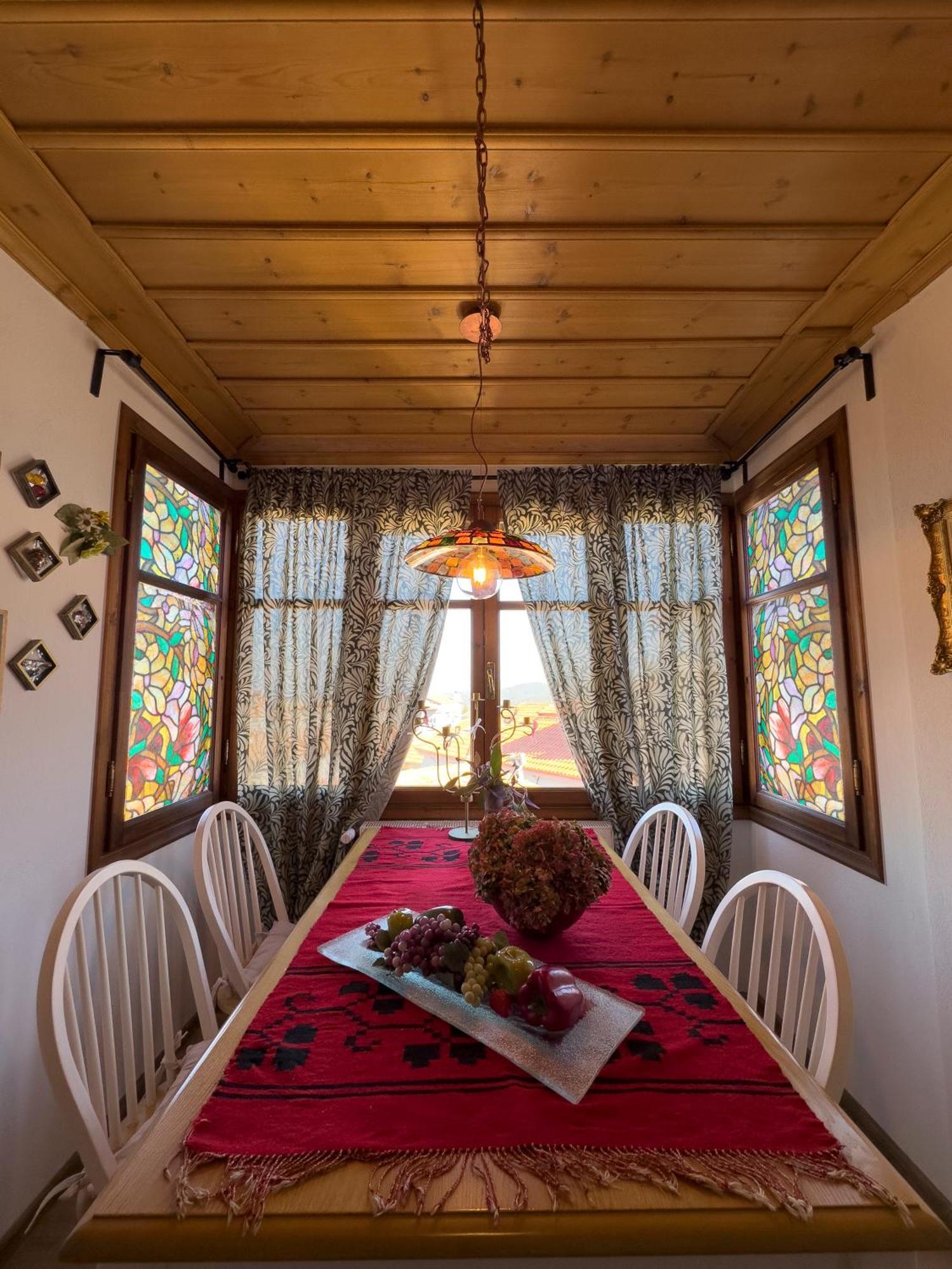 Renovated Old Manor House With Yard Villa Arnaia Luaran gambar