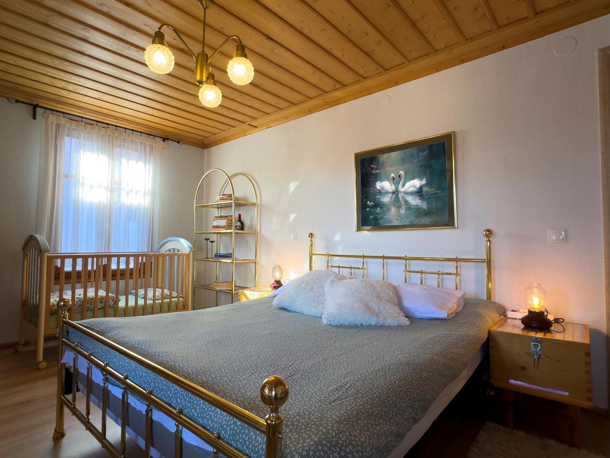 Renovated Old Manor House With Yard Villa Arnaia Luaran gambar