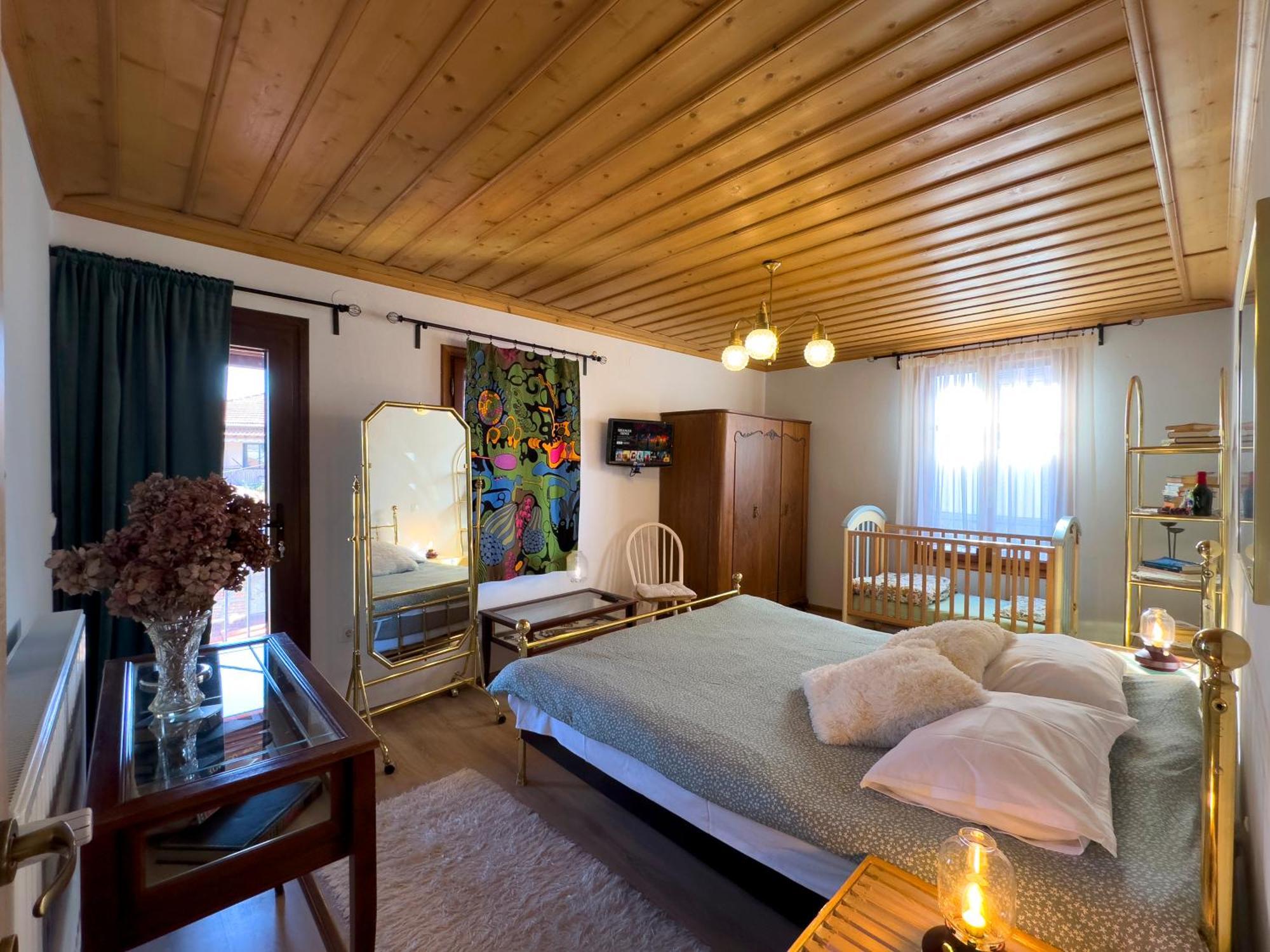 Renovated Old Manor House With Yard Villa Arnaia Luaran gambar